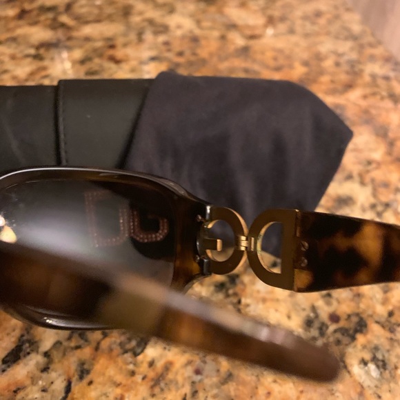 Sunglasses - Picture 2 of 4